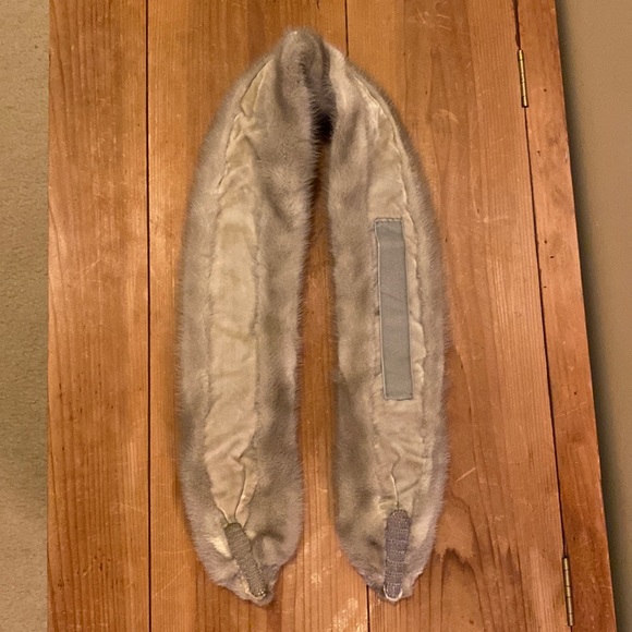Gray Mink Collar. Vintage early 1950s. - Picture 8 of 9